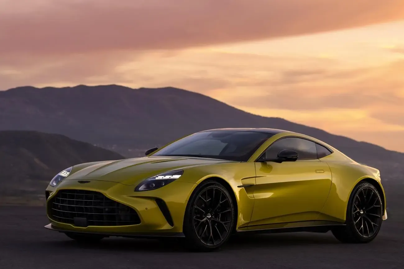 zzz-x-aston-martin-collab-victoria-housekeeping-s-luxury-ride-hits-new-eridu-image-1